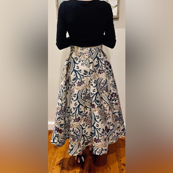NWOT CHICWISH Jacquard Embossed Pleated Maxi- Skirt SMALL $80 (RRP $96)🕊️💛. - Picture 2 of 11